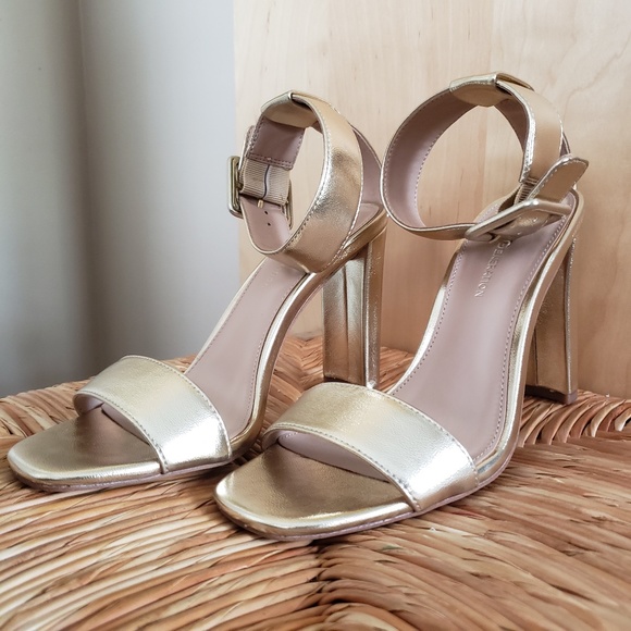 BCBG Ankle Strap Sandals Size 7.5 NEW! - Picture 2 of 10